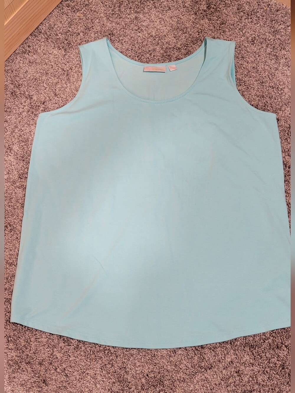 Belle by Kim Gravel Aqua Tank Size L